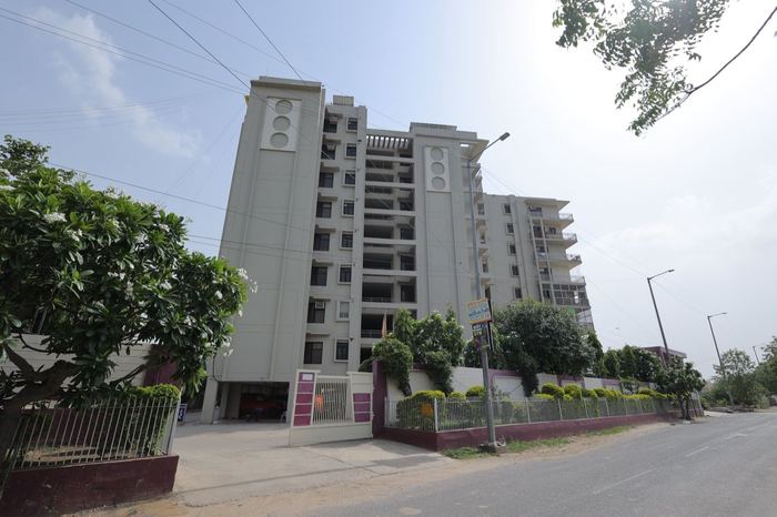 Gowlok Dham building