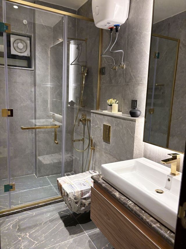 Bathroom with rain shower